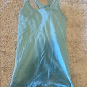 Women's Lulu Ebb to street Tank!